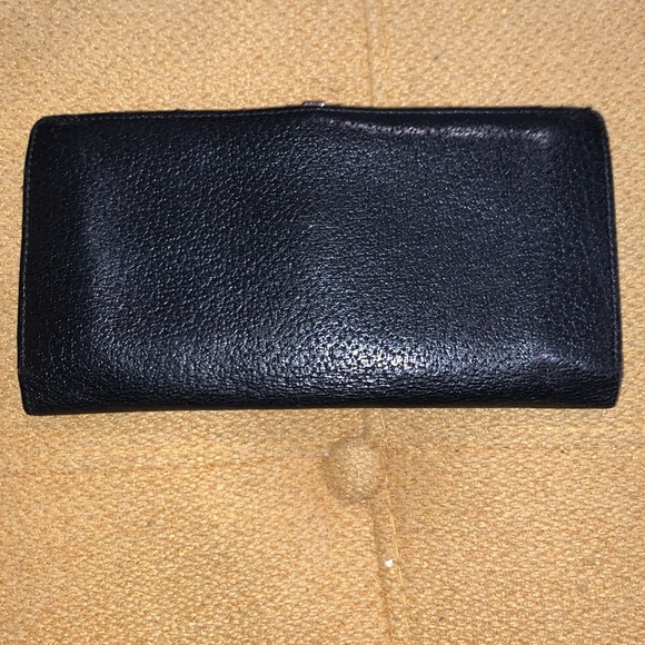 Gucci Authentic black wallet Code# 035•2067•2098 - Picture 2 of 12